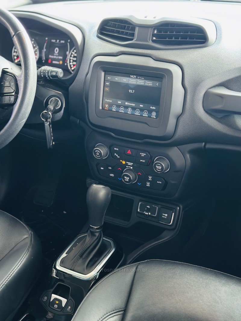 RENEGADE 1.8 16V NIGHT EAGLE 4X2 FLEX 4P AUTOMÁTICO - 2020 - CANELA