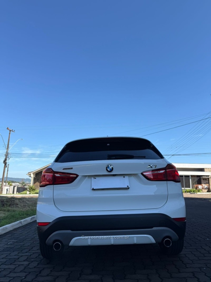 X1 2.0 16V TURBO GASOLINA XDRIVE25I SPORT 4P AUTOMÁTICO - 2018 - BENTO GONçALVES