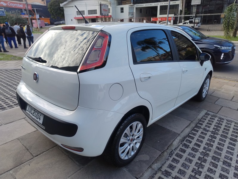 PUNTO 1.4 ATTRACTIVE ITALIA 8V FLEX 4P MANUAL - 2013 - CAXIAS DO SUL
