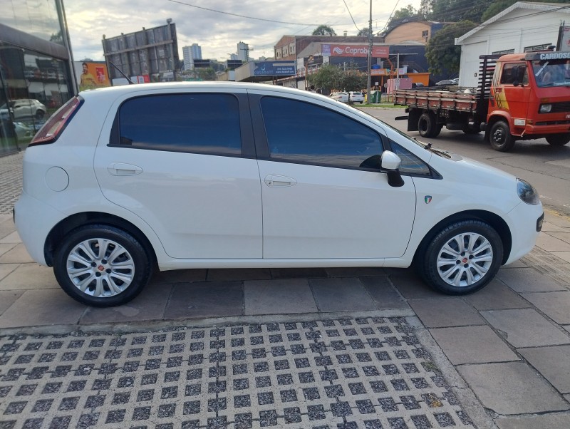 PUNTO 1.4 ATTRACTIVE ITALIA 8V FLEX 4P MANUAL - 2013 - CAXIAS DO SUL