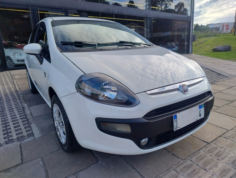 PUNTO 1.4 ATTRACTIVE ITALIA 8V FLEX 4P MANUAL - 2013 - CAXIAS DO SUL
