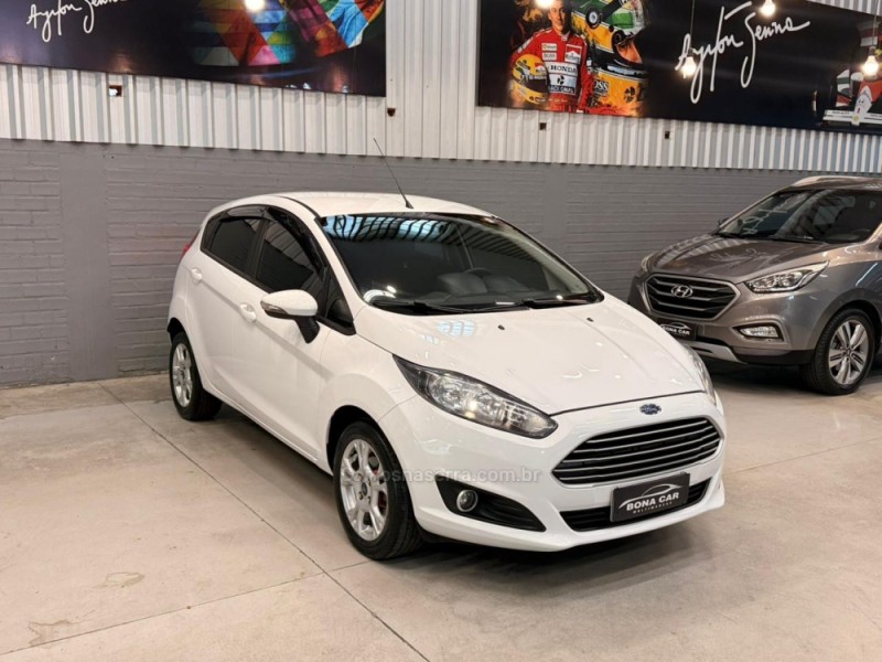 FIESTA 1.6 SE HATCH 16V FLEX 4P MANUAL - 2016 - CAXIAS DO SUL
