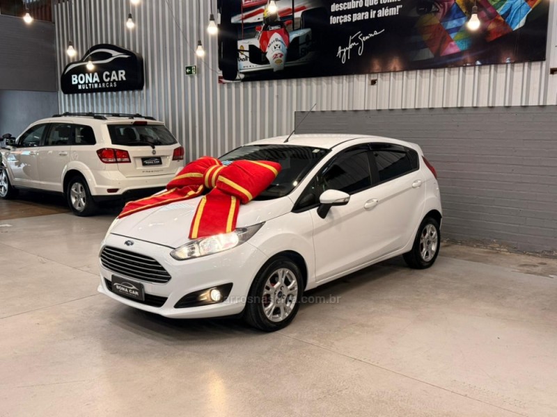 fiesta 1.6 se hatch 16v flex 4p manual 2016 caxias do sul