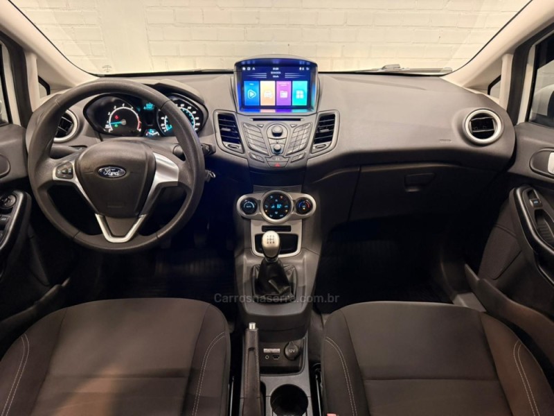 FIESTA 1.6 SE HATCH 16V FLEX 4P MANUAL - 2016 - CAXIAS DO SUL