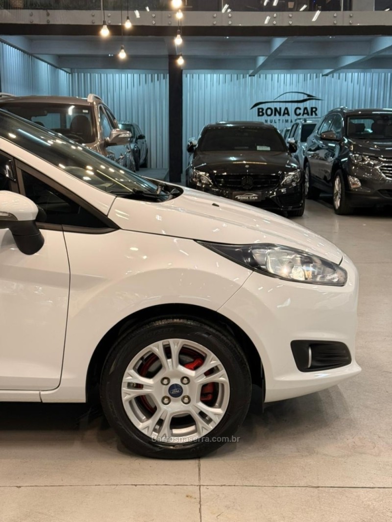 FIESTA 1.6 SE HATCH 16V FLEX 4P MANUAL - 2016 - CAXIAS DO SUL