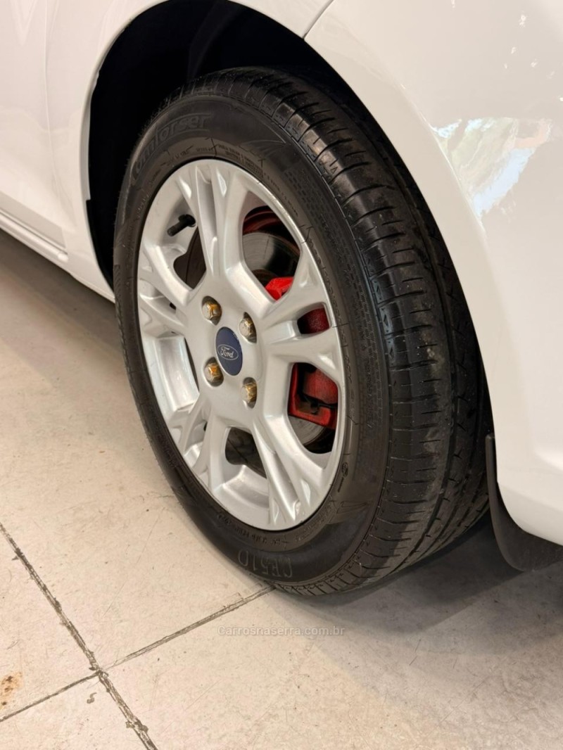 FIESTA 1.6 SE HATCH 16V FLEX 4P MANUAL - 2016 - CAXIAS DO SUL