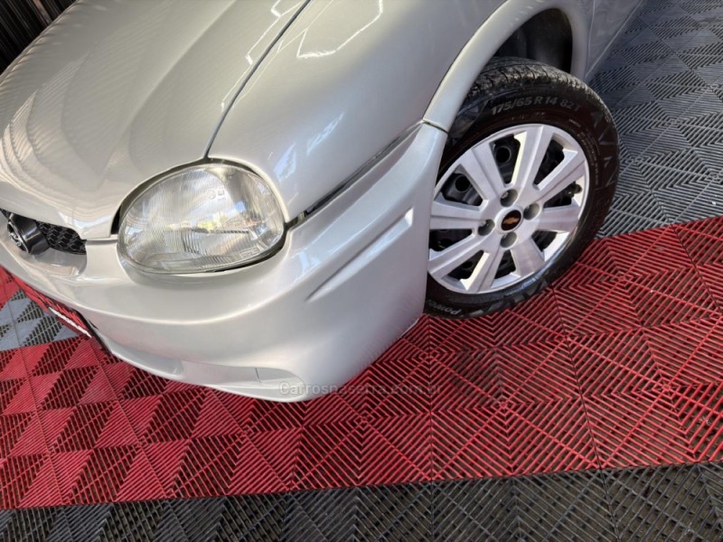 CORSA 1.0 MPFI SUPER SEDAN 16V GASOLINA 4P MANUAL - 2000 - CAXIAS DO SUL