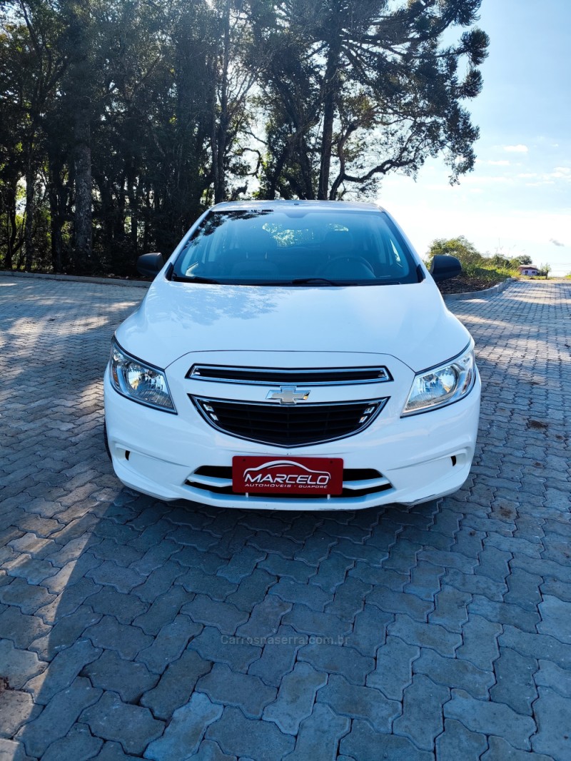 ONIX 1.0 LT PLUS 8V FLEX 4P MANUAL - 2016 - GUAPORé