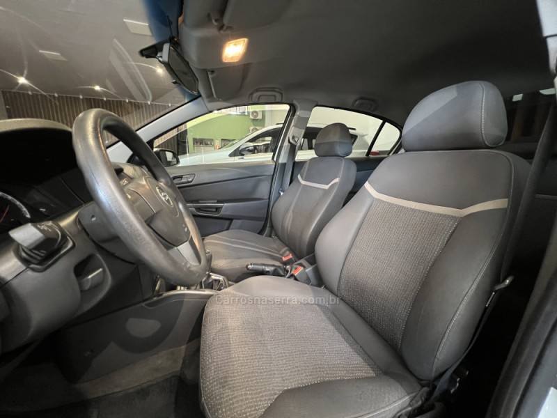 VECTRA 2.0 MPFI EXPRESSION 8V 140CV FLEX 4P MANUAL - 2011 - CAXIAS DO SUL