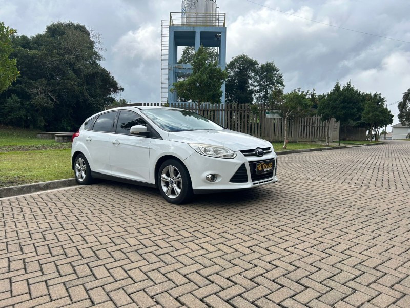 focus 1.6 se 16v flex 4p manual 2014 canela