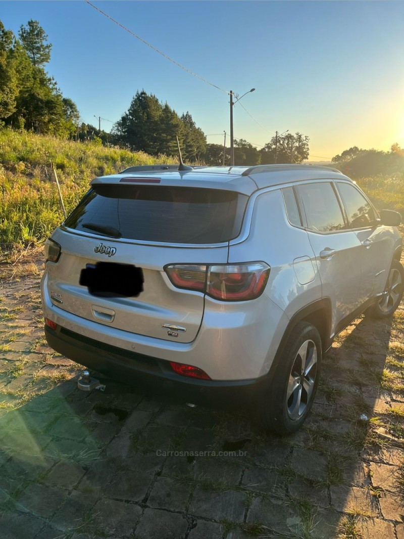 COMPASS 2.0 16V DIESEL LONGITUDE 4X4 AUTOMÁTICO - 2019 - VERANóPOLIS