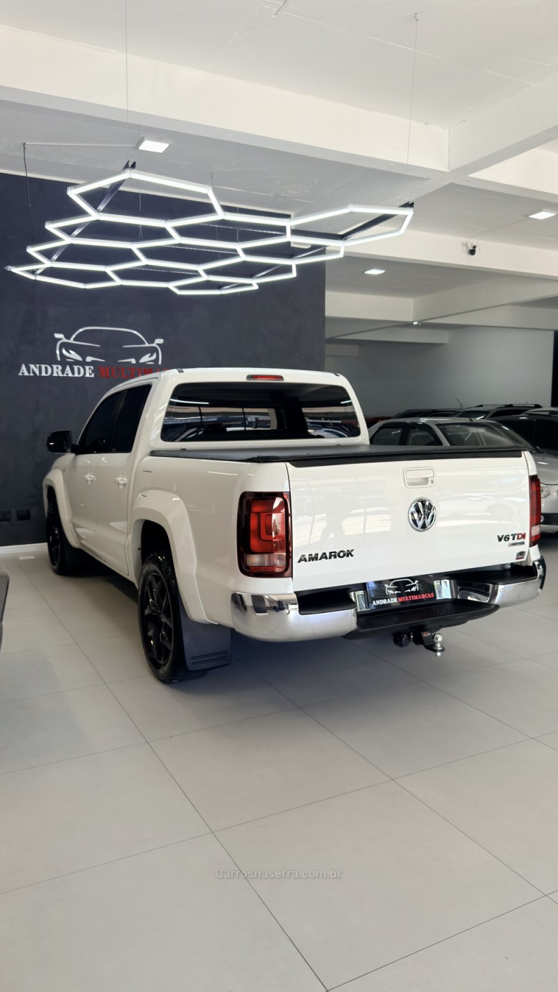 AMAROK 3.0 V6 TDI HIGHLINE CD DIESEL 4MOTION AUTOMÁTICO - 2018 - CAXIAS DO SUL