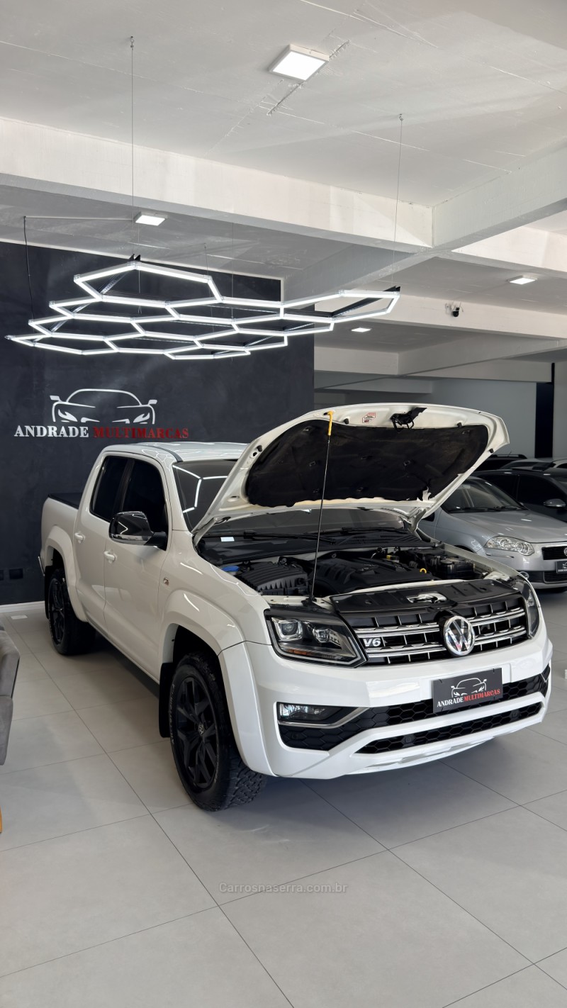 AMAROK 3.0 V6 TDI HIGHLINE CD DIESEL 4MOTION AUTOMÁTICO - 2018 - CAXIAS DO SUL
