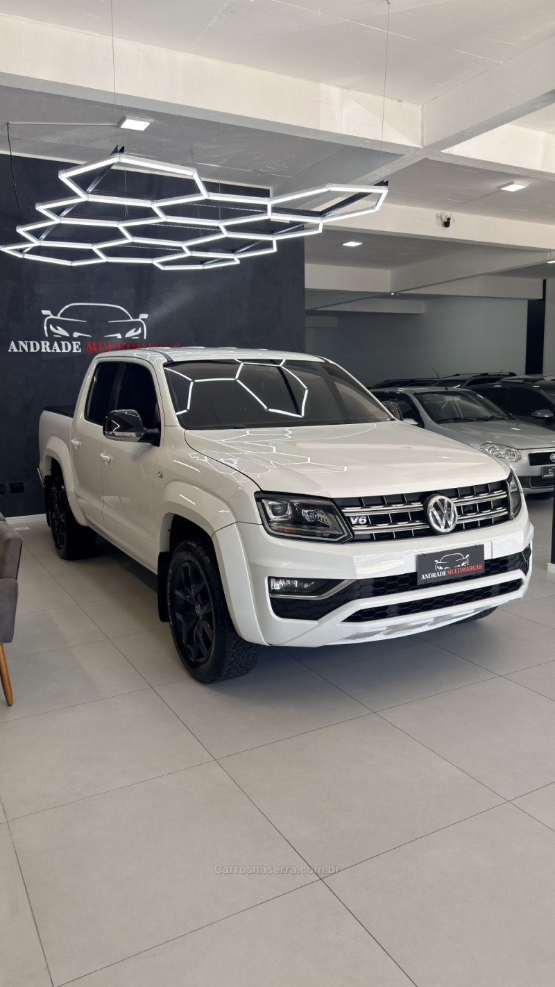 AMAROK 3.0 V6 TDI HIGHLINE CD DIESEL 4MOTION AUTOMÁTICO - 2018 - CAXIAS DO SUL