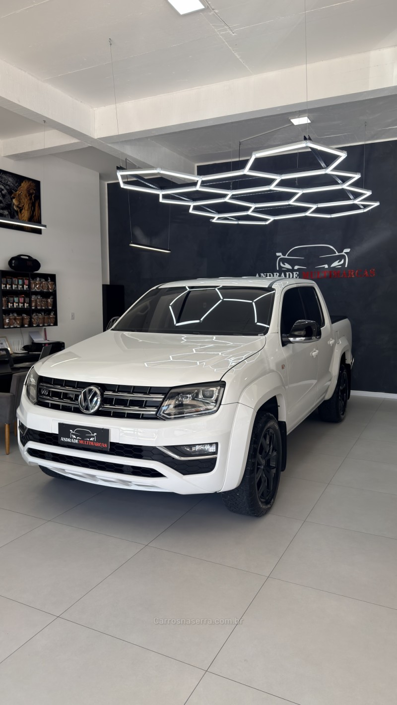 AMAROK 3.0 V6 TDI HIGHLINE CD DIESEL 4MOTION AUTOMÁTICO - 2018 - CAXIAS DO SUL