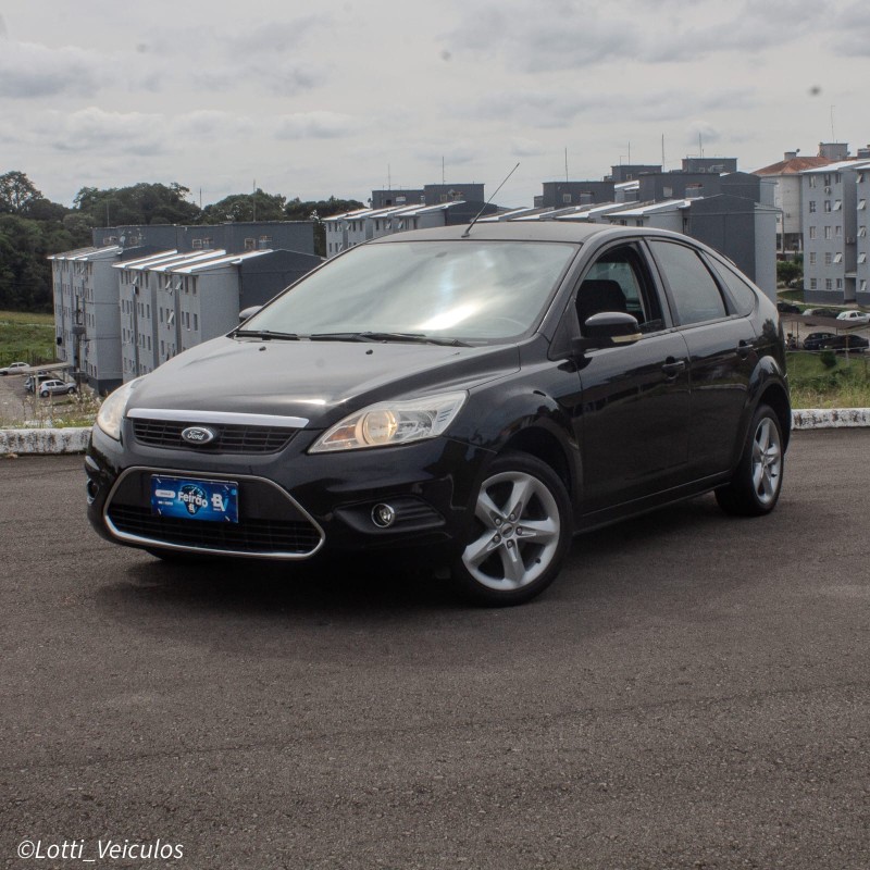 FOCUS 2.0 FC 16V GASOLINA 4P MANUAL - 2011 - FARROUPILHA
