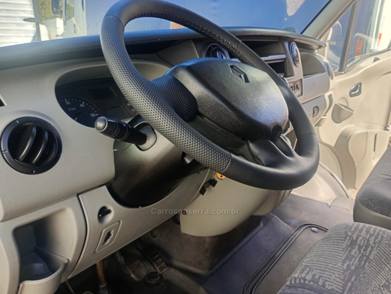 MASTER 2.5 DCI CHASSI CABINE L2H1 16V DIESEL 2P MANUAL - 2013 - FARROUPILHA