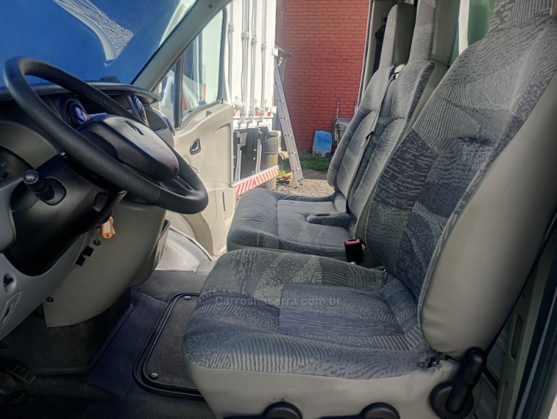 MASTER 2.5 DCI CHASSI CABINE L2H1 16V DIESEL 2P MANUAL - 2013 - FARROUPILHA