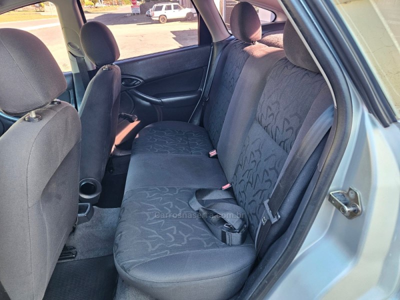 FOCUS 1.6 GL 8V FLEX 4P MANUAL - 2008 - VERANóPOLIS