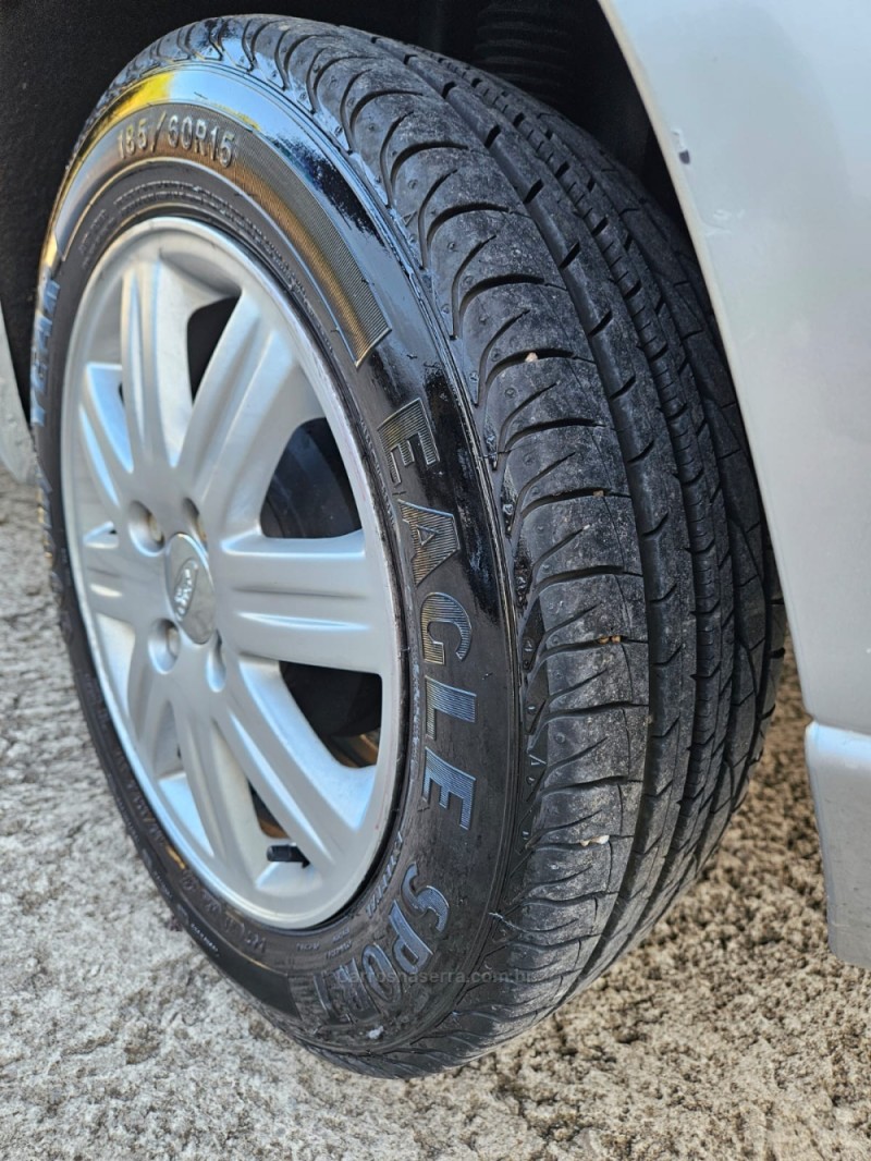 FOCUS 1.6 GL 8V FLEX 4P MANUAL - 2008 - VERANóPOLIS