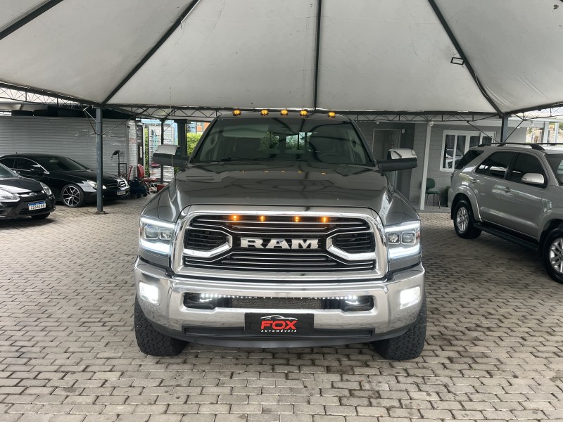 RAM 6.7 2500 LARAMIE 4X4 CD I6 TURBO DIESEL 4P AUTOMÁTICO - 2012 - CAXIAS DO SUL