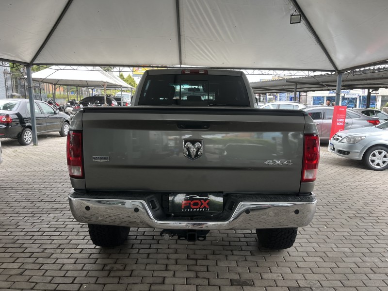 RAM 6.7 2500 LARAMIE 4X4 CD I6 TURBO DIESEL 4P AUTOMÁTICO - 2012 - CAXIAS DO SUL