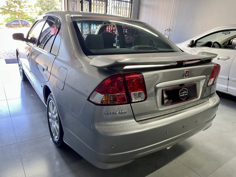 CIVIC 1.7 LX 16V GASOLINA 4P MANUAL - 2006 - CAXIAS DO SUL