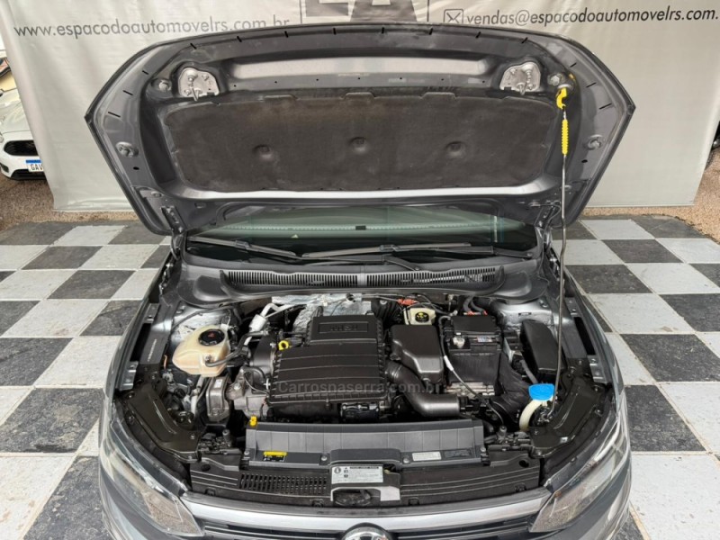 POLO 1.6 MSI TOTAL FLEX MANUAL  - 2018 - NOVA PRATA