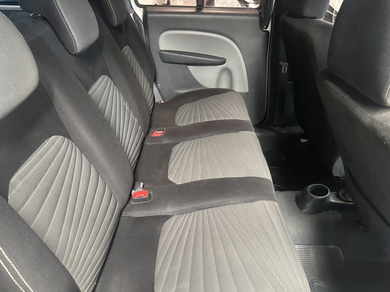 DOBLÓ 1.8 MPI ESSENCE 16V FLEX 7P MANUAL - 2015 - CAXIAS DO SUL