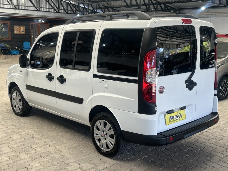 DOBLÓ 1.8 MPI ESSENCE 16V FLEX 7P MANUAL - 2015 - CAXIAS DO SUL