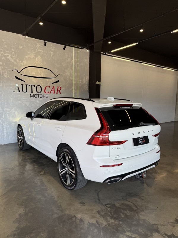 XC60 2.0 T8 R DESIGN HYBRID GASOLINA 4P AUTOMÁTICO - 2020 - CAXIAS DO SUL