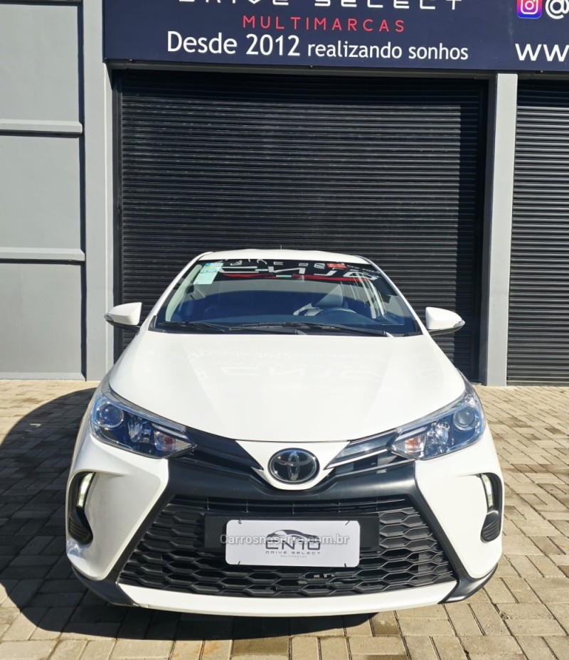 YARIS 1.5 XS SEDAN 16V FLEX 4P AUTOMÁTICO - 2025 - LAJEADO