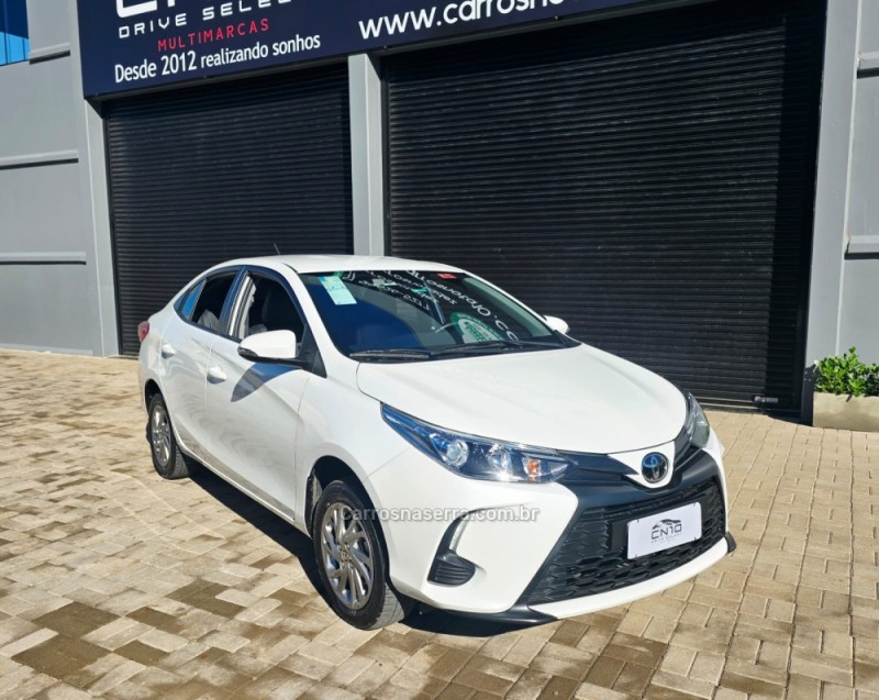 yaris 1.5 xs sedan 16v flex 4p automatico 2025 lajeado