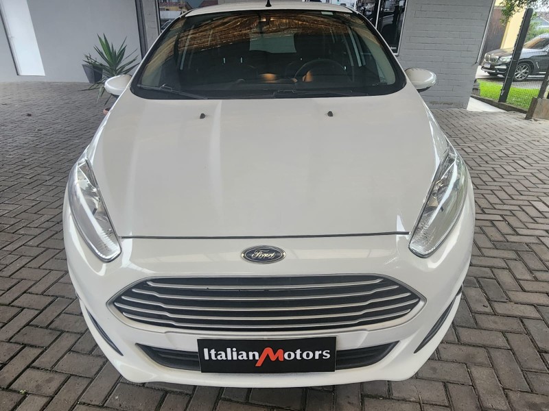 fiesta 1.6 titanium hatch 16v flex 4p automatico 2014 caxias do sul