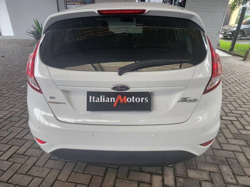 FIESTA 1.6 TITANIUM HATCH 16V FLEX 4P AUTOMÁTICO - 2014 - CAXIAS DO SUL