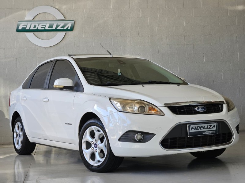 focus 2.0 titanium sedan 16v flex 4p automatico 2012 farroupilha