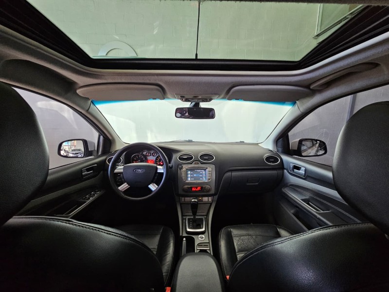 FOCUS 2.0 TITANIUM SEDAN 16V FLEX 4P AUTOMÁTICO - 2012 - FARROUPILHA