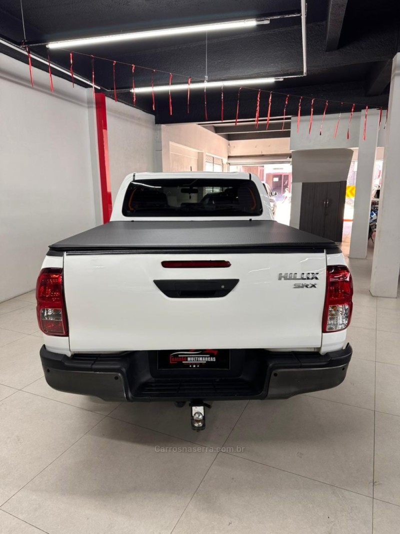 HILUX 2.8 4X4 CD 8V DIESEL 4P MANUAL - 2021 - CAXIAS DO SUL