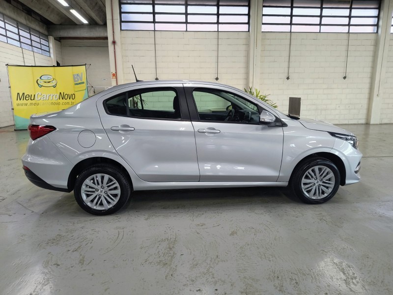 CRONOS 1.3 DRIVE 8V FLEX 4P MANUAL - 2025 - CAXIAS DO SUL