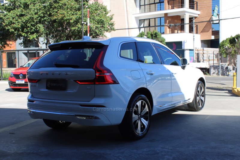 XC60 2.0 T8 RECHARGE PLUS AWD HIBRIDO 4P AUTOMÁTICO - 2024 - CAXIAS DO SUL