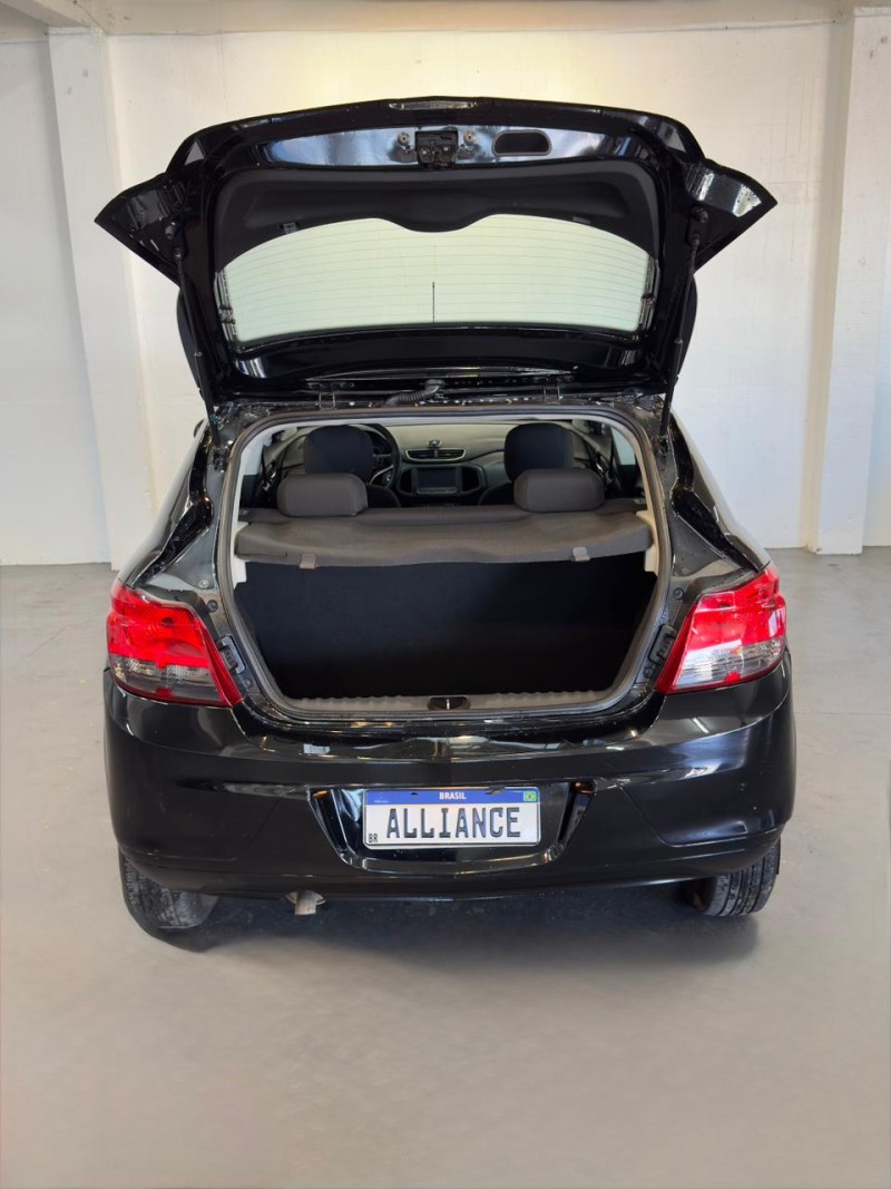 ONIX 1.4 MPFI LT 8V FLEX 4P MANUAL - 2016 - CAXIAS DO SUL