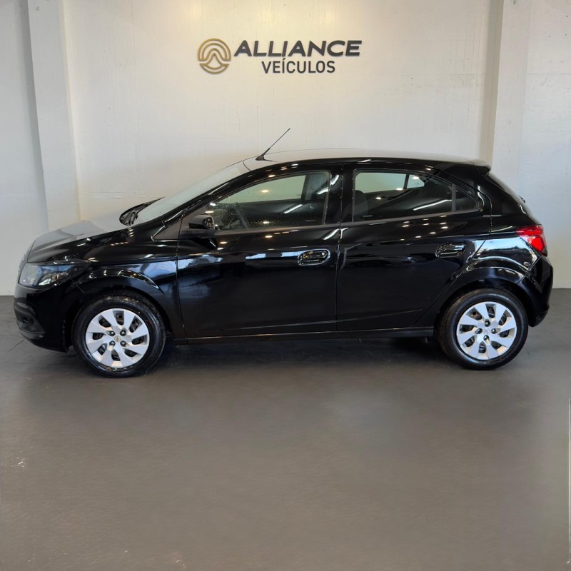 ONIX 1.4 MPFI LT 8V FLEX 4P MANUAL - 2016 - CAXIAS DO SUL