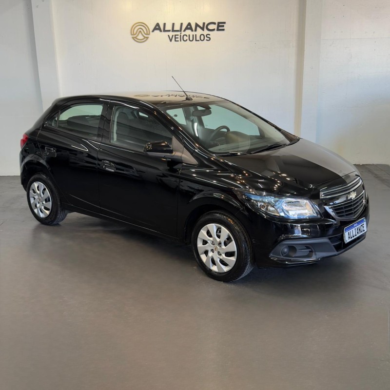 ONIX 1.4 MPFI LT 8V FLEX 4P MANUAL - 2016 - CAXIAS DO SUL