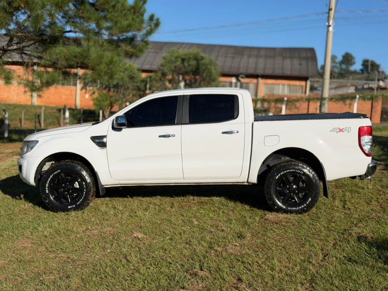 RANGER 3.2 XLT 4X4 CD 20V DIESEL 4P AUTOMÁTICO - 2015 - LAGOA VERMELHA