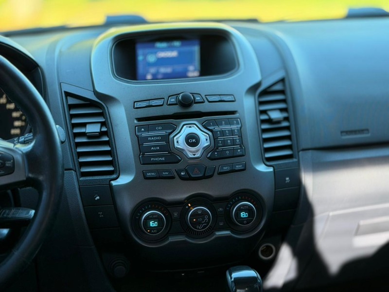 RANGER 3.2 XLT 4X4 CD 20V DIESEL 4P AUTOMÁTICO - 2015 - LAGOA VERMELHA