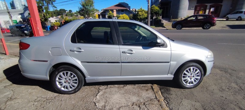 SIENA 1.0 MPI ELX 8V FLEX 4P MANUAL - 2010 - FARROUPILHA