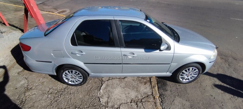 SIENA 1.0 MPI ELX 8V FLEX 4P MANUAL - 2010 - FARROUPILHA