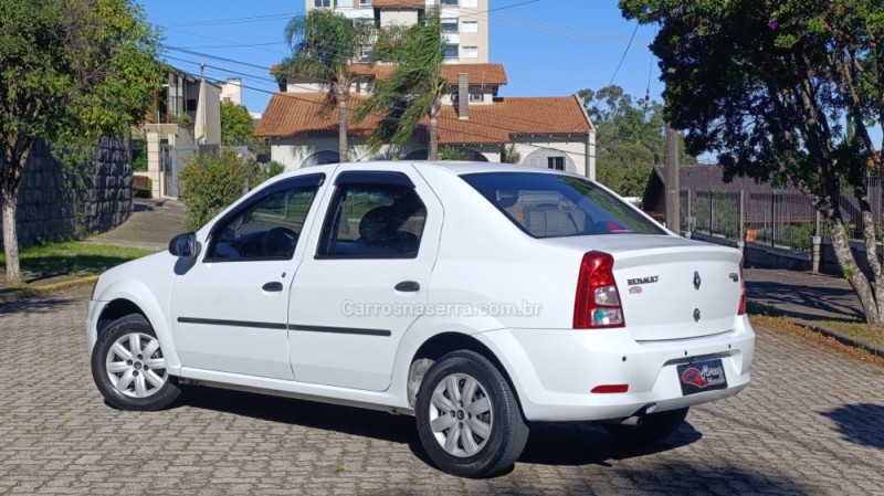LOGAN 1.0 AUTHENTIQUE 12V FLEX 4P MANUAL - 2011 - CAXIAS DO SUL
