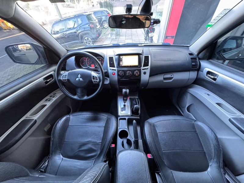 PAJERO DAKAR 3.5 HPE 7 LUGARES 4X4 V6 24V FLEX 4P AUTOMÁTICO - 2013 - CAXIAS DO SUL