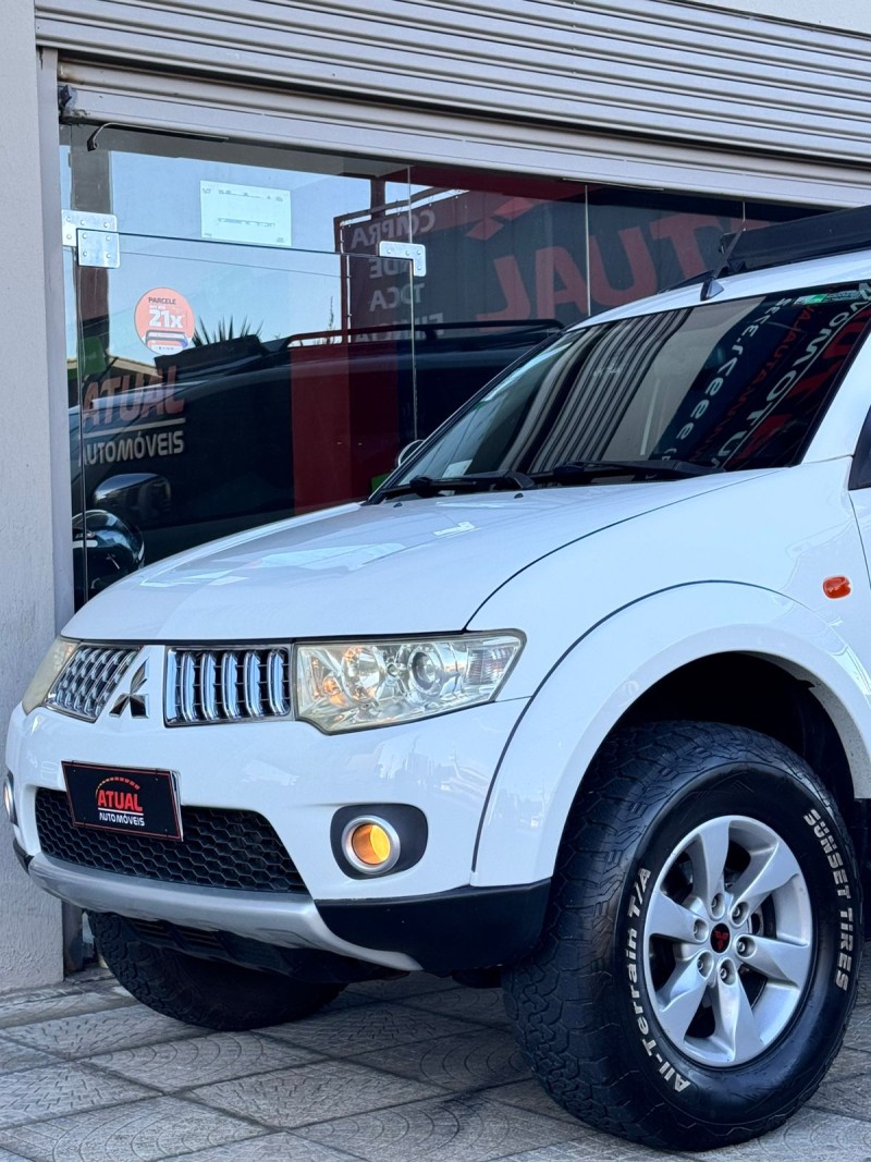 PAJERO DAKAR 3.5 HPE 7 LUGARES 4X4 V6 24V FLEX 4P AUTOMÁTICO - 2013 - CAXIAS DO SUL